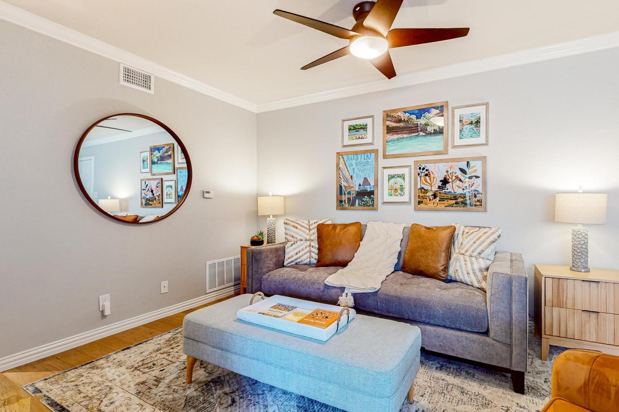 A Painting Of Austin Apartment Exterior photo